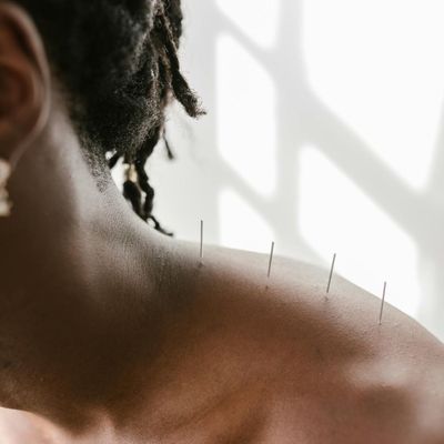 Link to: https://signatureacupuncture.janeapp.com/